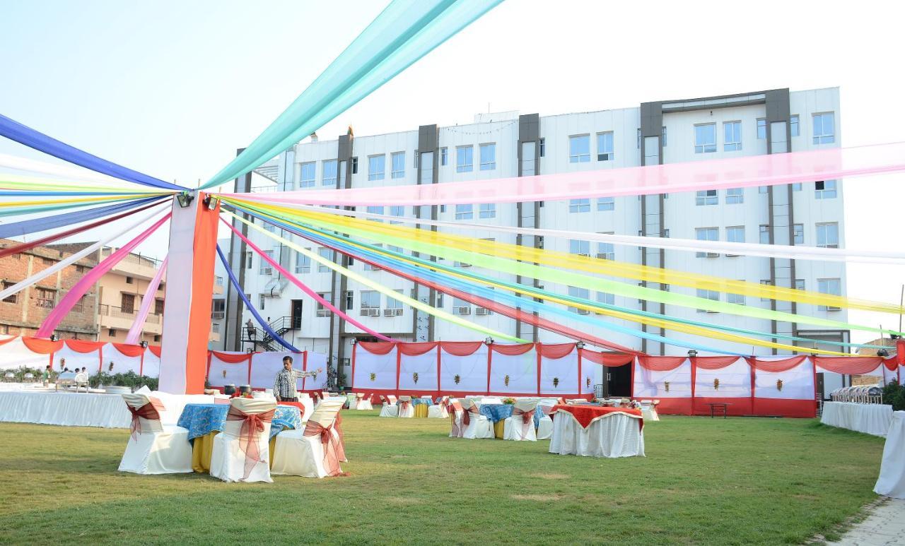 Vaishnavi Clarks Inn Buxar Exterior photo